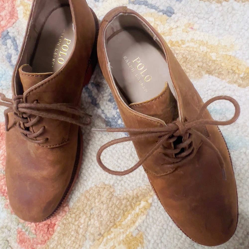 Ralph Lauren Brown Suede Oxford Shoes
Worn only twice.